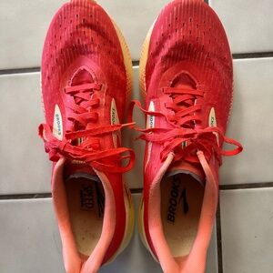 Brooks Hyperion Tempo - Women's 10.5